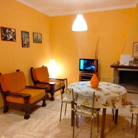 Appartamento Casa Di Anna Tolfa Esterno foto